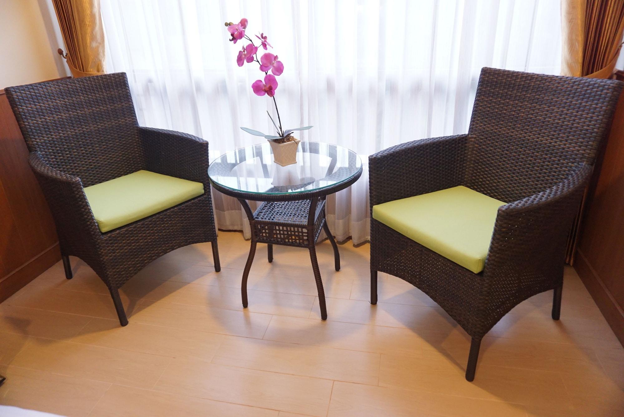 Md Boutique Hotel Chiang Mai Bagian luar foto