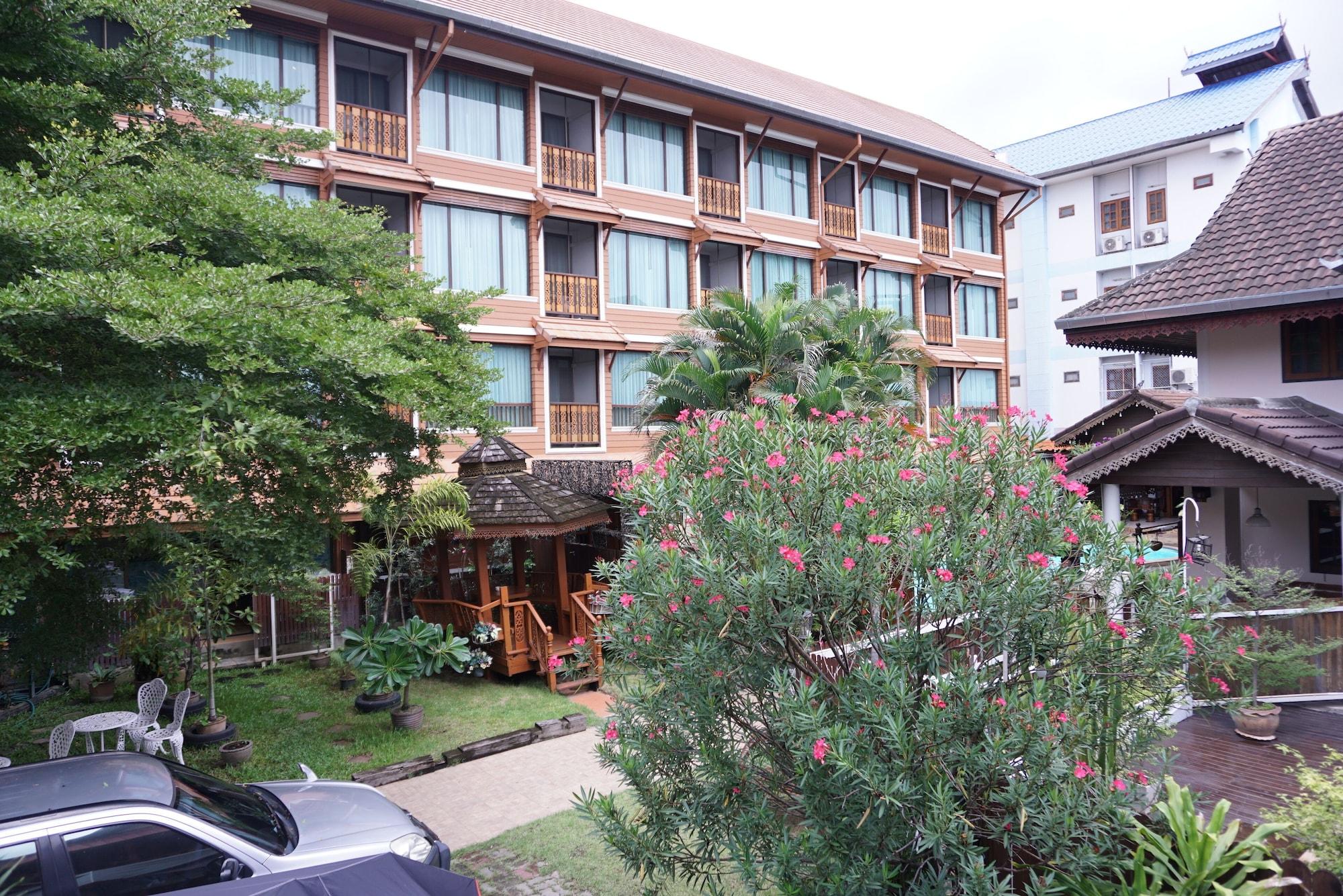 Md Boutique Hotel Chiang Mai Bagian luar foto