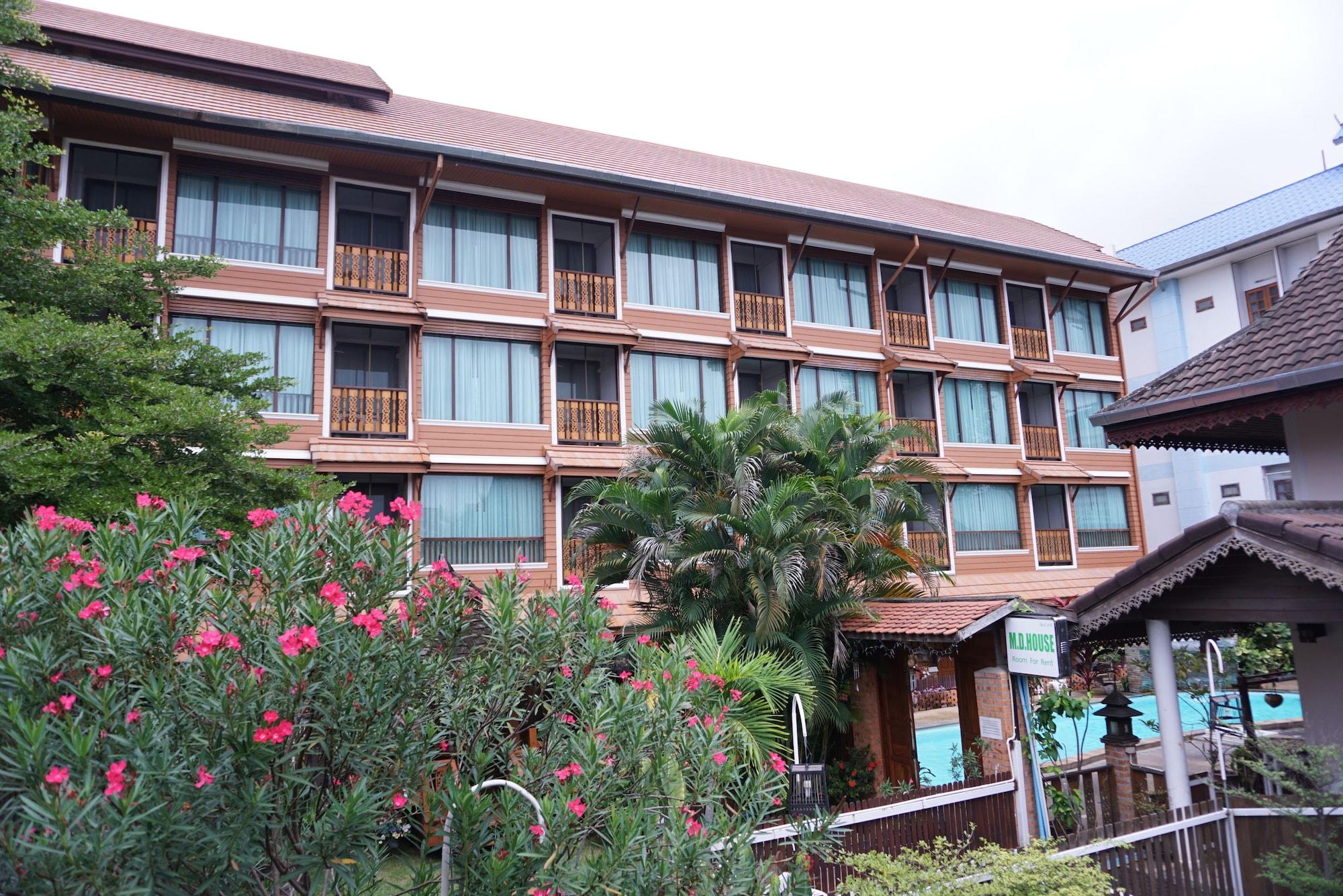 Md Boutique Hotel Chiang Mai Bagian luar foto