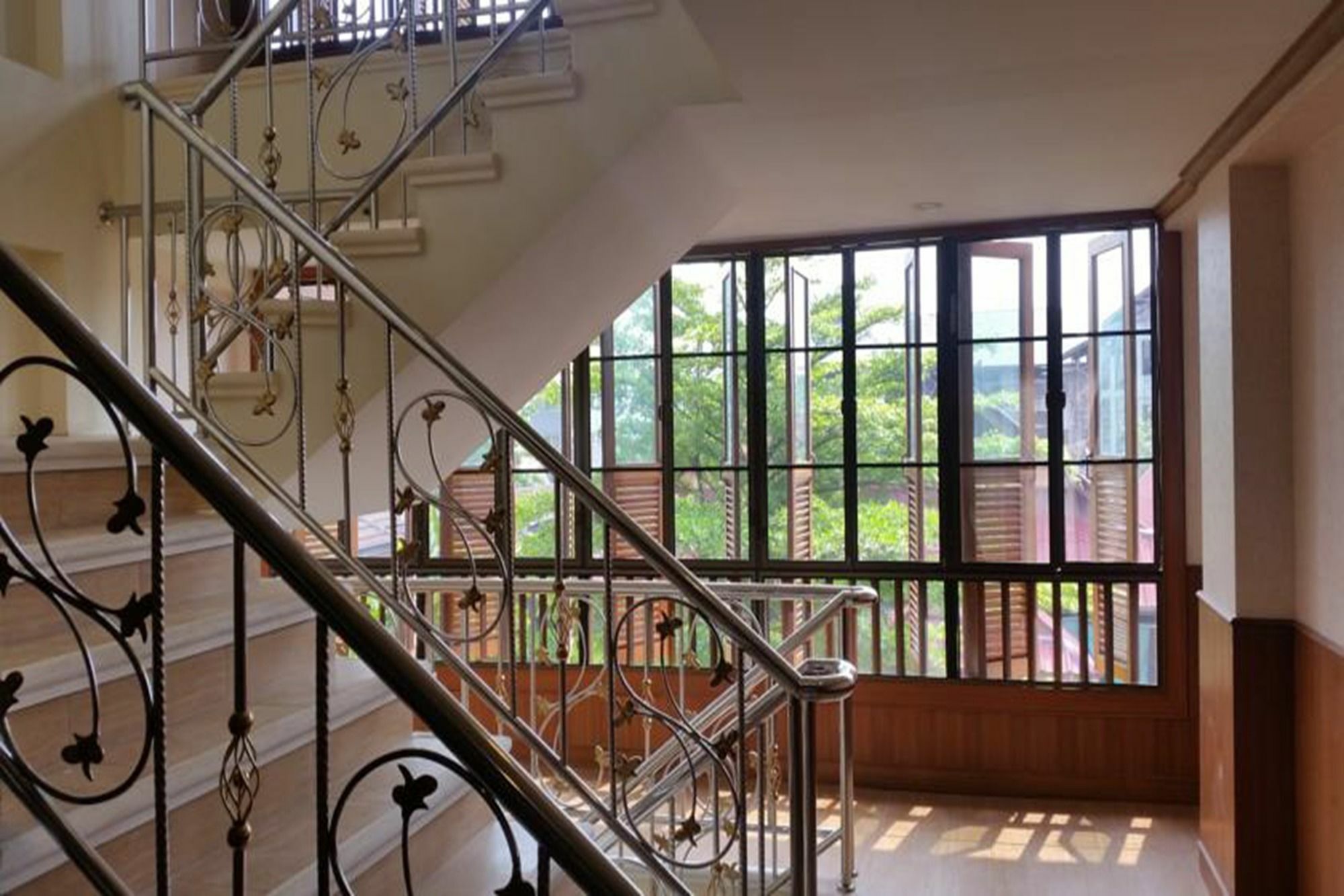 Md Boutique Hotel Chiang Mai Bagian luar foto